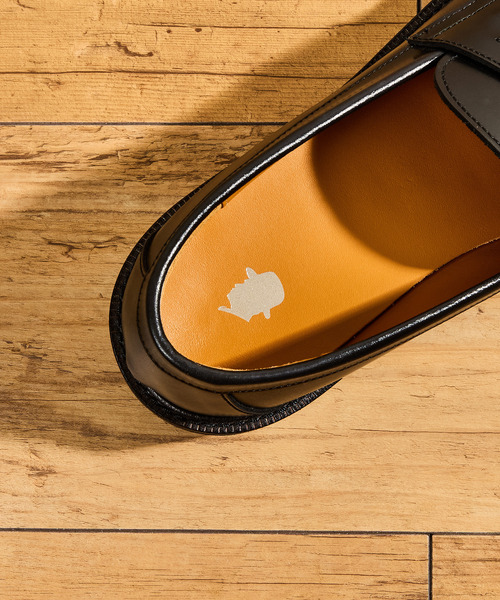 Tomo & Co（トモアンドシーオー）の「Tomo&Co トモアンドシーオー / COIN LOFER デュプイレザーレザーコインローファー Vibram / TMTKS-S-0055（ローファー・メンズ・ブラック・27cm/26.5cm/26cm/25.5cm/25cm）」の12枚目の写真