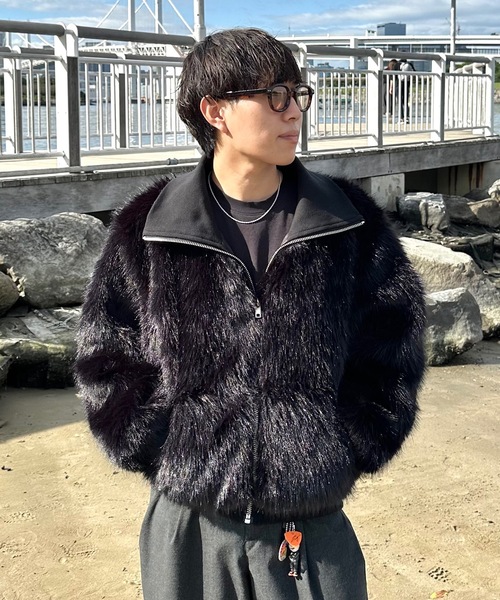 MandO（Auntie Rosa）（エムオー）の「ハイネックファーブルゾン