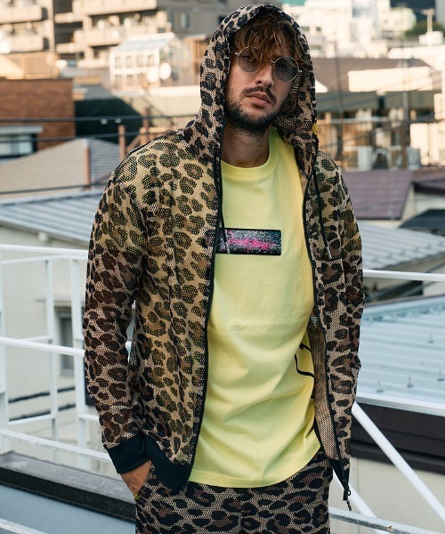 STUD MUFFIN（スタッドマフィン）の「mpa3995-レオパードメッシュ スマイリーパッチ ジップパーカー(614-02864)（パーカー・メンズ・ブラウン・2/3/4）」の13枚目の写真