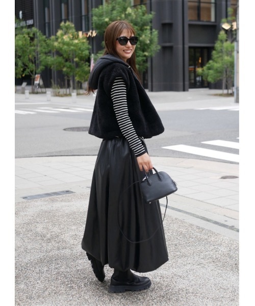 メルトボアフーディベスト（その他アウター）｜BeBeoD（べベッド）の