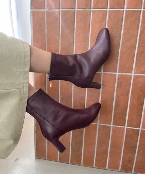 ORiental TRaffic（オリエンタルトラフィック）の「ストレッチ ヒール バックジップ ブーツ / 51423（ブーツ・レディース・ブラック/レッド/ブラウン・S/M/L/LL）」の3枚目の写真