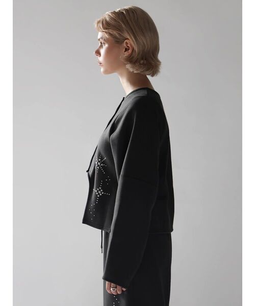 :ETHROF(イーサオブ)の「STUD DESIGN FRONT CURVE TOPS(Tシャツ/カットソー・レディース・チャコール/ブラック・FREE)」の19枚目の写真