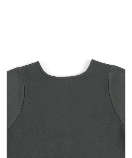 :ETHROF(イーサオブ)の「STUD DESIGN FRONT CURVE TOPS(Tシャツ/カットソー・レディース・チャコール/ブラック・FREE)」の6枚目の写真