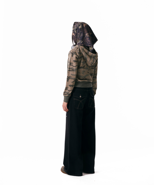 AAKAM(アーカム)の「Contrast Logo Zip-Up Hoodie (Khaki)(パーカー・レディース・その他・1/2)」の8枚目の写真