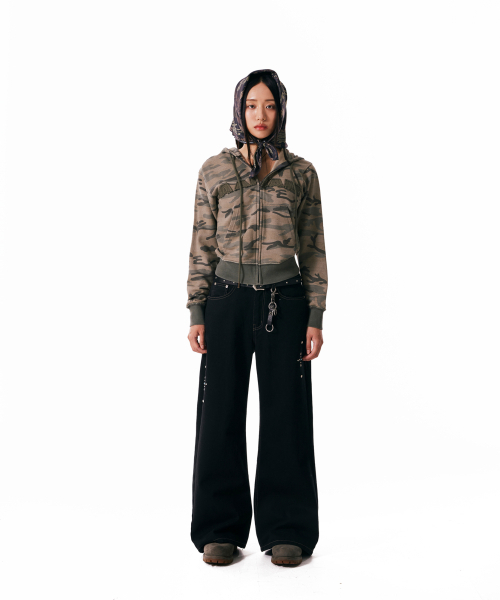 AAKAM(アーカム)の「Contrast Logo Zip-Up Hoodie (Khaki)(パーカー・レディース・その他・1/2)」の9枚目の写真