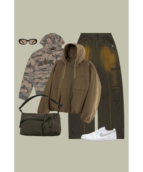 AAKAM(アーカム)の「Contrast Logo Zip-Up Hoodie (Khaki)(パーカー・レディース・その他・1/2)」の11枚目の写真