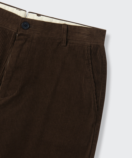 MUSINSA STANDARD（ムシンサスタンダード）の「[シティワーカーズ] 8Wコーデュロイテーパードパンツ [ブラウン]（その他パンツ・メンズ・その他・40/38/42/36/34/32/30/31/33/26/27/28/29）」の5枚目の写真