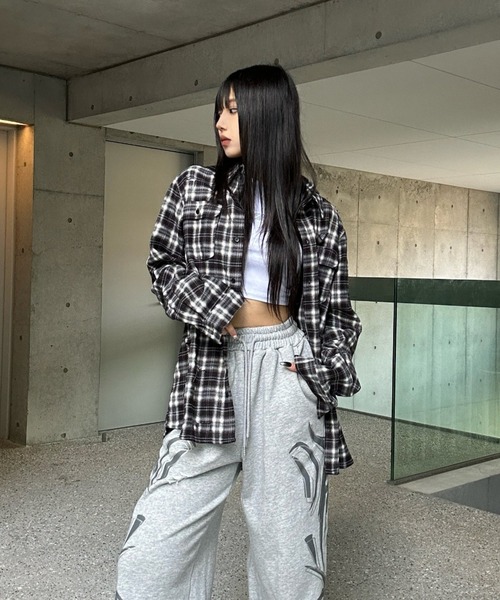 KsG（ケーエスジー）の「バックロゴダメージチェックシャツ（シャツ/ブラウス・レディース・ブラック・LARGE/MEDIUM/SMALL）」の6枚目の写真