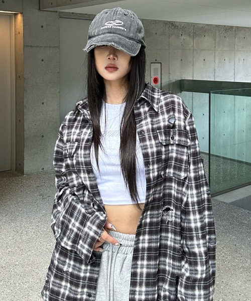 KsG（ケーエスジー）の「バックロゴダメージチェックシャツ（シャツ/ブラウス・レディース・ブラック・LARGE/MEDIUM/SMALL）」の3枚目の写真