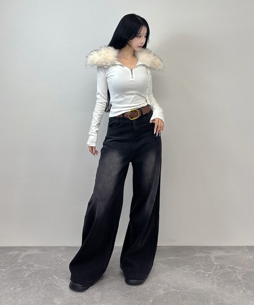 FOLLOWIN(フォロウィン)の「【2WAY取り外し】ファー×ハイネック ストラップトップス(Tシャツ/カットソー・レディース・グレー/ホワイト/ブラック・FREE)」の4枚目の写真