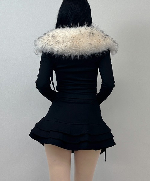 FOLLOWIN(フォロウィン)の「【2WAY取り外し】ファー×ハイネック ストラップトップス(Tシャツ/カットソー・レディース・グレー/ホワイト/ブラック・FREE)」の15枚目の写真
