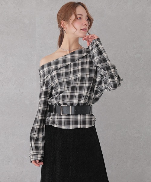 Lace Ladies(レースレディース)の「チェック柄 アシンメトリー オフショル 長袖 プルオーバー(シャツ/ブラウス・レディース・ベージュ/ブラウン/ブラック・FREE)」の8枚目の写真