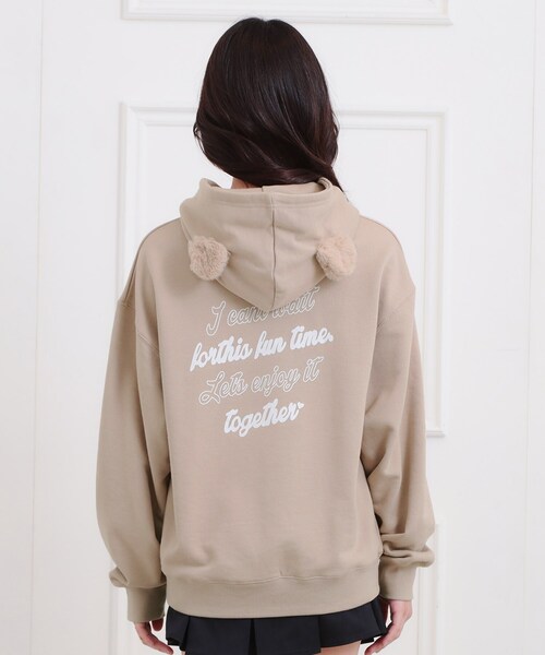 PINK-latte（ピンクラテ）の「くま耳チュニックパーカー（パーカー・キッズ・アイボリー/ブラック/ライトベージュ・13/14/15 /16）」の6枚目の写真