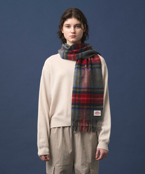 DANTON（ダントン）の「WOOL CASHMERE MUFFLER（マフラー・レディース・レッド/ベージュ系その他/グリーン系その他/チャコール/ブルー系その他5/ベージュ/ブラウン系その他/ブラック/グレー系その他/オフホワイト/ブラック系その他・-）」の14枚目の写真