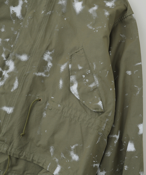 JOURNAL STANDARD(ジャーナルスタンダード)の「Gurank / グランク SMU Timberline camouflage parka(モッズコート・メンズ・カーキ・MEDIUM/LARGE)」の4枚目の写真