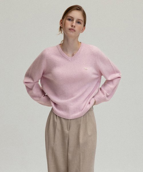 ANDNEEDS（アンドニーズ）の「Powder v-neck knit (pink)（ニット/セーター・レディース・その他・FREE）」の4枚目の写真