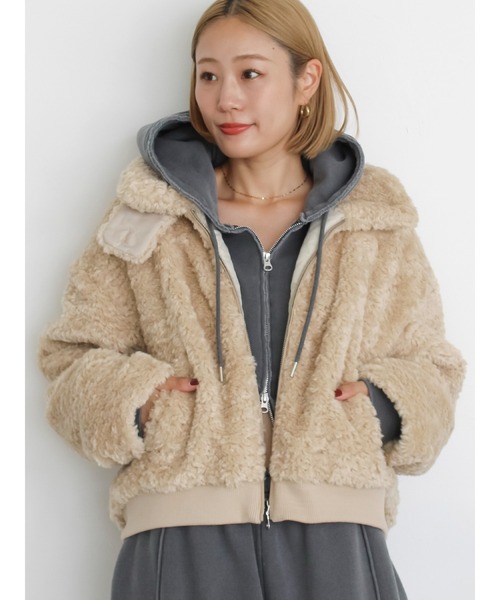 Ungrid(アングリッド)の「ボアショートブルゾン(ブルゾン・レディース・アイボリー/オレンジ・FREE)」の2枚目の写真