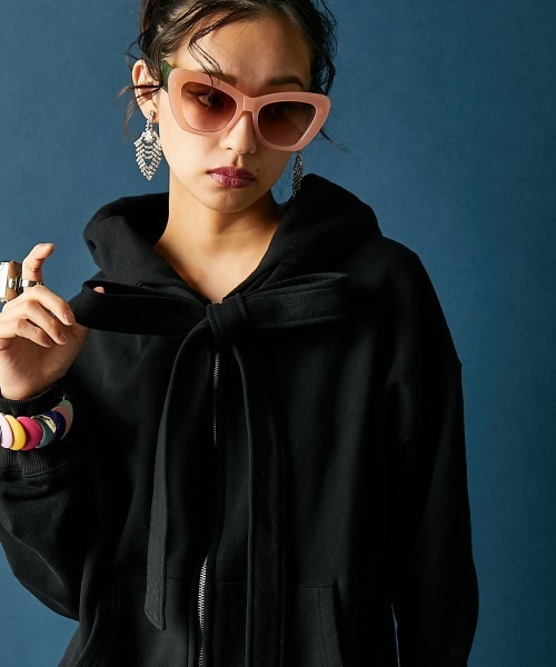 GEVS.（ジェイヴィス）の「綿100％リボンジップアップパーカー＜大きいサイズ有＞GEVS.（パーカー・レディース・杢グレー/ブラック・4L/3L/LL/L/M/5L）」の8枚目の写真