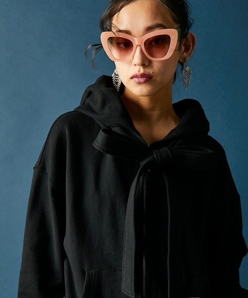 GEVS.（ジェイヴィス）の「綿100％リボンジップアップパーカー＜大きいサイズ有＞GEVS.（パーカー・レディース・杢グレー/ブラック・4L/3L/LL/L/M/5L）」の5枚目の写真