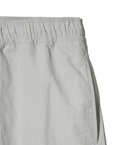 YALE(イェール)の「ナイロン スモールアーチロゴ ビーチショーツ グレージー(その他パンツ・レディース・その他・LARGE/MEDIUM/SMALL/X-LARGE)」の4枚目の写真