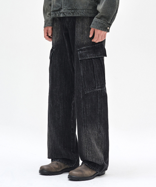 DECET(デケト)の「Cargo Carpenter Wide Jeans DCPT042BlackA(デニムパンツ・レディース・その他・26/28/34/30/32)」の1枚目の写真
