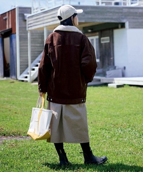 Sunny clouds(サニークラウズ)の「サニークラウズ アウトドアワンピース(シャツワンピース・レディース・ベージュ/ネイビー・3L/LL/L/M/MP)」の11枚目の写真