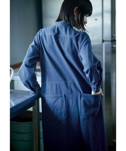 Sunny clouds(サニークラウズ)の「サニークラウズ アウトドアワンピース(シャツワンピース・レディース・ベージュ/ネイビー・3L/LL/L/M/MP)」の13枚目の写真