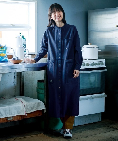 Sunny clouds(サニークラウズ)の「サニークラウズ アウトドアワンピース(シャツワンピース・レディース・ベージュ/ネイビー・3L/LL/L/M/MP)」の6枚目の写真