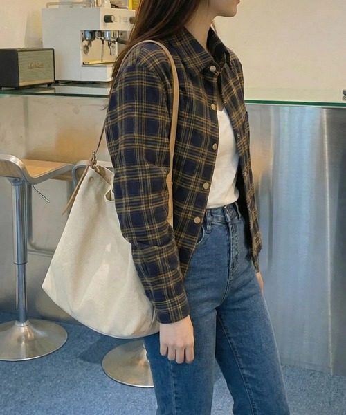 cammie(キャミー)の「チェックシャツ(シャツ/ブラウス・レディース・レッド/ネイビー・L/M)」の6枚目の写真