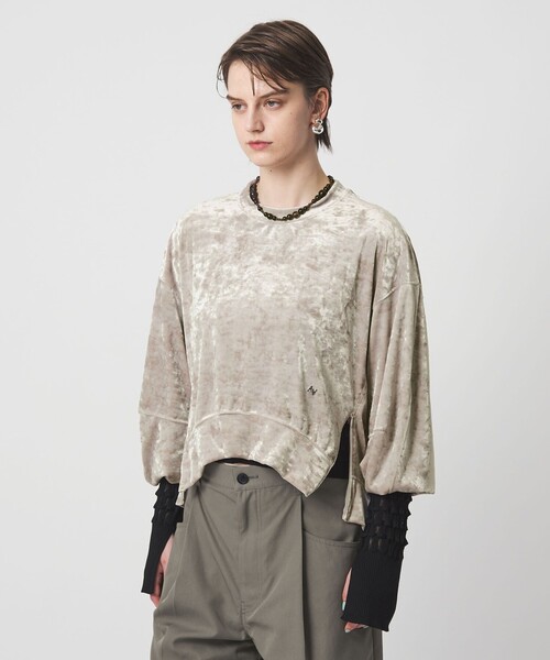 ASTRAET(アストラット)の「<ASTRAET>ベロア スソジップ クルーネックカットソー(Tシャツ/カットソー・レディース・ライトグレー/ダークグレー・FREE)」の1枚目の写真