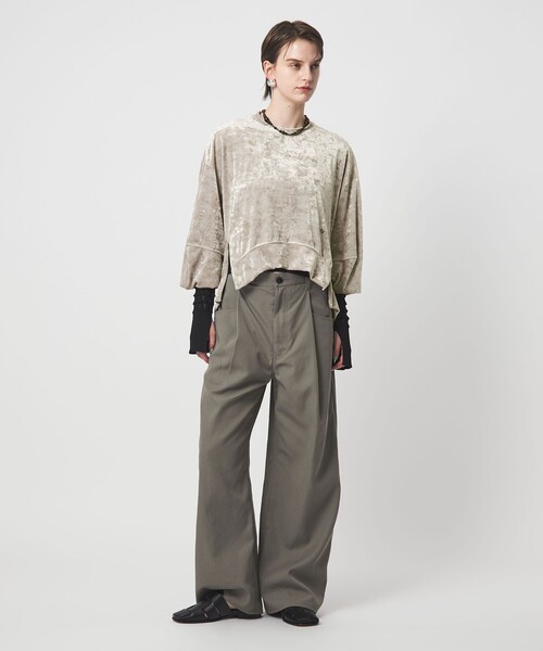 ASTRAET(アストラット)の「<ASTRAET>ベロア スソジップ クルーネックカットソー(Tシャツ/カットソー・レディース・ライトグレー/ダークグレー・FREE)」の4枚目の写真