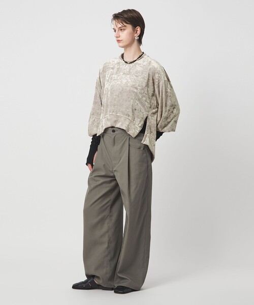 ASTRAET(アストラット)の「<ASTRAET>ベロア スソジップ クルーネックカットソー(Tシャツ/カットソー・レディース・ライトグレー/ダークグレー・FREE)」の5枚目の写真