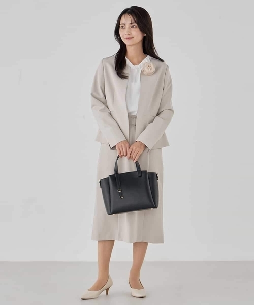 a.v.v（アーヴェヴェ）の「【洗える/ストレッチ/セットアップ対応】ダブルクロスタイトスカート（スカート・レディース・グレー系その他/ブラック/ネイビー・38/40/36）」の14枚目の写真