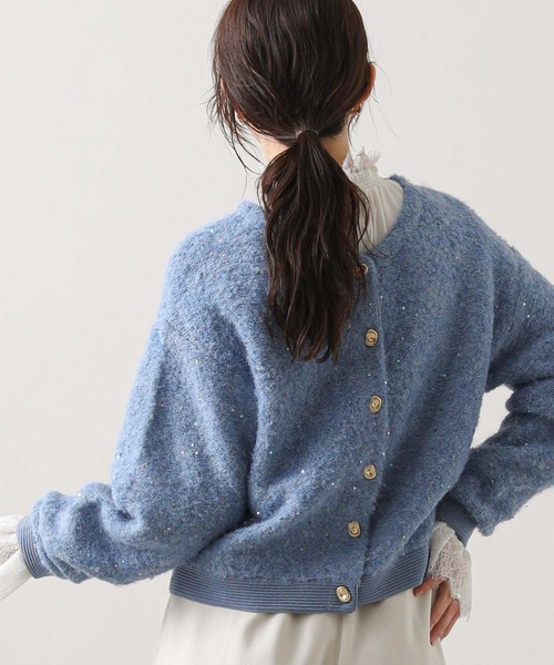 Gready Brilliant（グレディブリリアン）の「ブークレスパンコールニット（ニット/セーター・レディース・アイボリー/ブルー・FREE）」の2枚目の写真