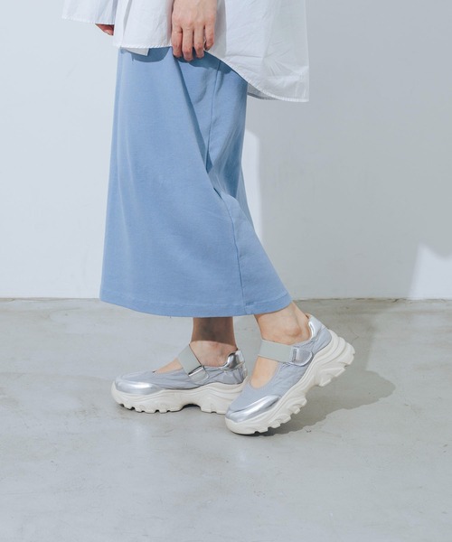 EVOL（イーボル）の「【S-LLサイズ展開・軽量】軽量厚底メリージェーンスニーカー JA5979（スニーカー・レディース・アイボリー/ブラック/ブラウン/シルバー・L/M/S/LL）」の13枚目の写真