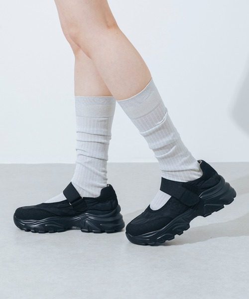 EVOL（イーボル）の「【S-LLサイズ展開・軽量】軽量厚底メリージェーンスニーカー JA5979（スニーカー・レディース・アイボリー/ブラック/ブラウン/シルバー・L/M/S/LL）」の6枚目の写真