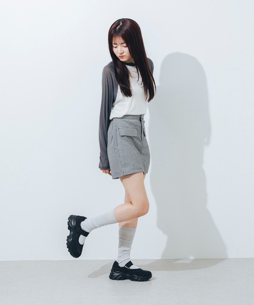 EVOL（イーボル）の「【S-LLサイズ展開・軽量】軽量厚底メリージェーンスニーカー JA5979（スニーカー・レディース・アイボリー/ブラック/ブラウン/シルバー・L/M/S/LL）」の7枚目の写真