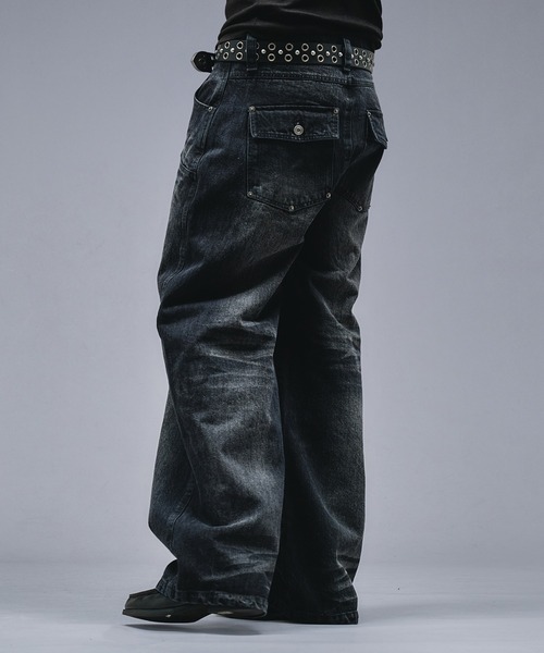 ANDER HUNK(アンダーハンク)の「13oz Whiskers Design Wide Denim Pants /13オンス ウィスカーズ デザインワイドデニムパンツ(デニムパンツ・メンズ・インディゴブルー/ブラック・SMALL/MEDIUM/LARGE)」の6枚目の写真