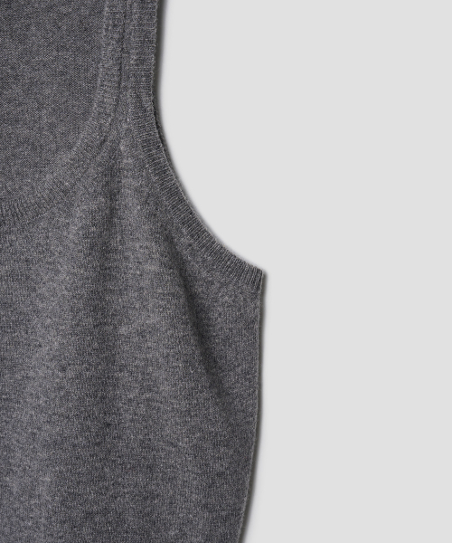 TTUDEMENT(トュードメント)の「TWO-WAY KNIT BUSTIER CHARCOAL(ニット/セーター・レディース・その他・FREE)」の5枚目の写真