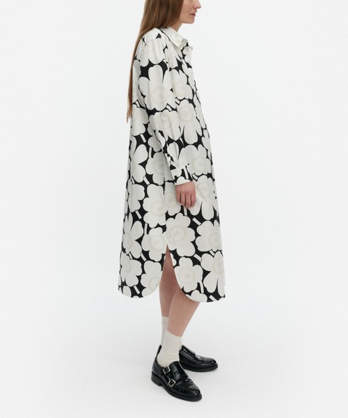 marimekko(マリメッコ)の「Runoelma Unikko / Dress(ワンピース・レディース・ホワイト・36/34/38/40)」の2枚目の写真
