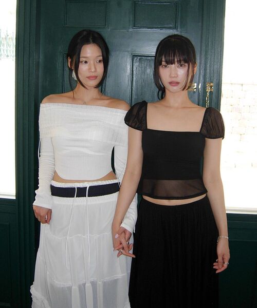 VINAJ(ビナジェイ)の「レースシャーリングロングストリングオフショルダー(ホワイト)(Tシャツ/カットソー・レディース・その他・FREE)」の11枚目の写真