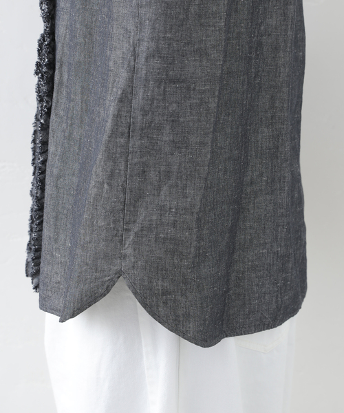 JOURNAL STANDARD LUXE（ジャーナルスタンダード　ラックス）の「《追加》CLシャンブレー フリルブラウス（シャツ/ブラウス・レディース・ホワイト/ブラック・FREE）」の19枚目の写真