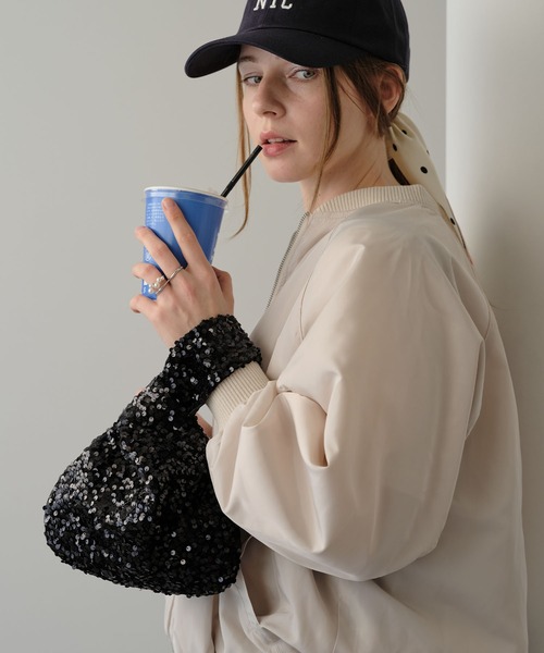 ZAKKA-BOX(ザッカボックス)の「スパンコールハンドルミニバッグ(ショルダーバッグ・レディース・ブラック/シルバー・FREE)」の7枚目の写真