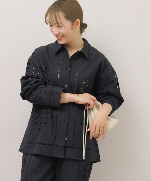 JOURNAL STANDARD relume（ジャーナルスタンダード　レリューム）の「［26SS新作］カットワークエンブロイダリーシャツ（シャツ/ブラウス・レディース・ブラック/アイボリー・FREE）」の20枚目の写真