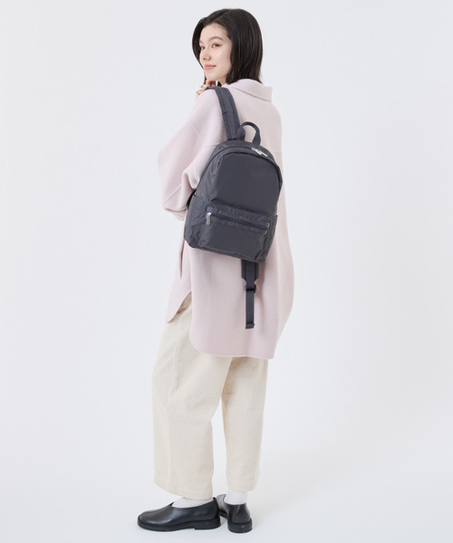 LeSportsac(レスポートサック)の「SM EVERYDAY BACKPACK サンダー(バックパック/リュック・レディース・グレー・FREE)」の4枚目の写真