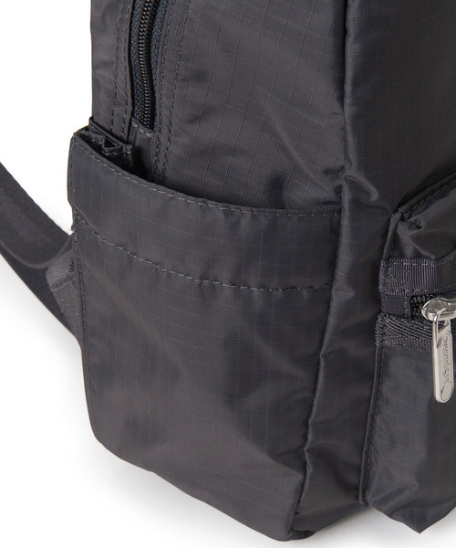 LeSportsac(レスポートサック)の「SM EVERYDAY BACKPACK サンダー(バックパック/リュック・レディース・グレー・FREE)」の9枚目の写真