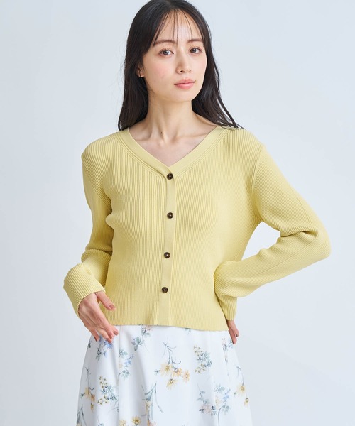 NOELA(ノエラ)の「Vネックボタンリブニット(カーディガン/ボレロ・レディース・ネイビー/オフホワイト/イエロー/ラベンダー・フリー)」の11枚目の写真
