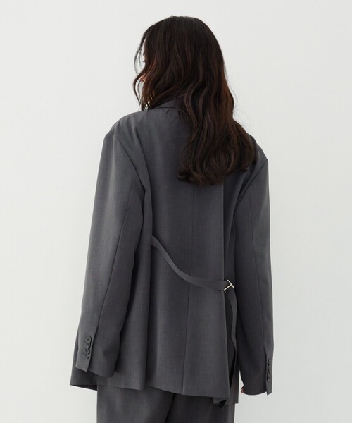 UNITED TOKYO（ユナイテッドトウキョウ）の「【新作】アシメストリングテーラードジャケット｜ウォッシャブル/セットアップ/オフィスカジュアル/オケージョン/防シワ/吸水速乾/冬服/春服（テーラードジャケット・レディース・ベージュ/グレー・1/2）」の10枚目の写真