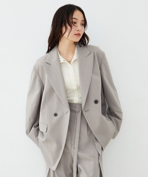 UNITED TOKYO（ユナイテッドトウキョウ）の「【新作】アシメストリングテーラードジャケット｜ウォッシャブル/セットアップ/オフィスカジュアル/オケージョン/防シワ/吸水速乾/冬服/春服（テーラードジャケット・レディース・ベージュ/グレー・1/2）」の18枚目の写真