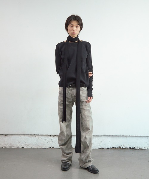 NVRFRGT（ネヴァーフォーゲット）の「PANELLED RIBBED LONG SLEEVE T-SHIRT（Tシャツ/カットソー・メンズ・ブラック/ブラウン/ダークグレー・1/2/3）」の10枚目の写真